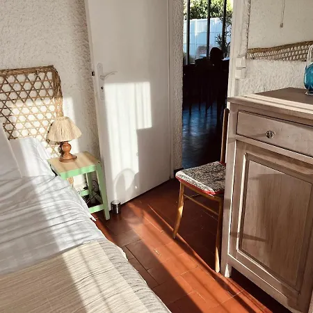 Maison De Vacance A 2 Pas De La *
